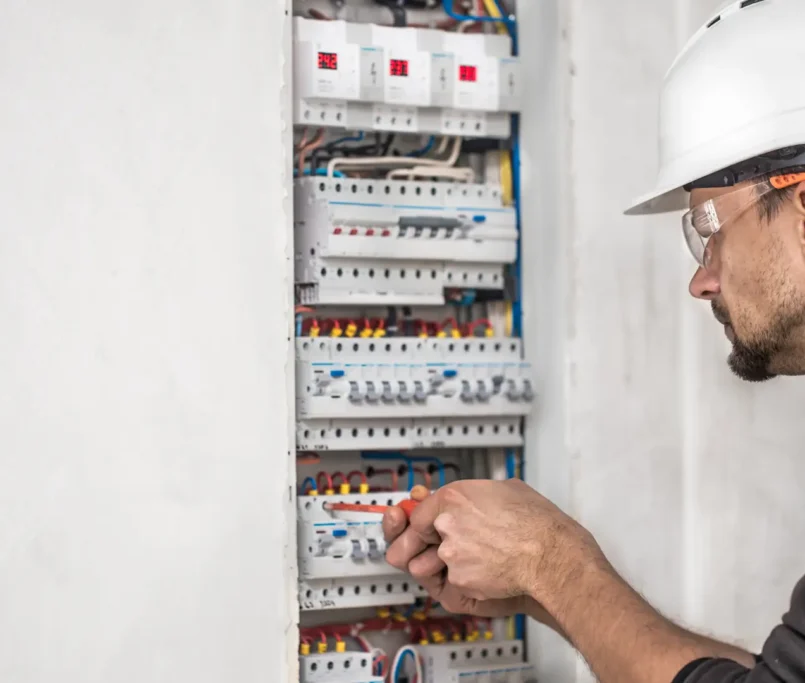 6 señales de que tu sistema electrico necesita renovacion urgente